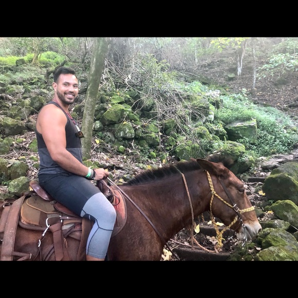 Meet your Posher, Nick - Picture 1 of 1